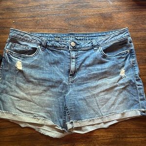 Lauren Conrad womens denim shorts